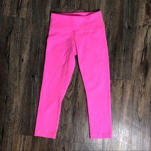 *RARE* Lululemon Zing Pink Wunder Under Crops